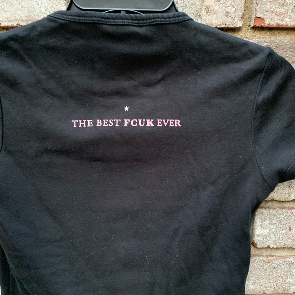 French Connection Black Tee with Pink Text - Picture 3 of 3